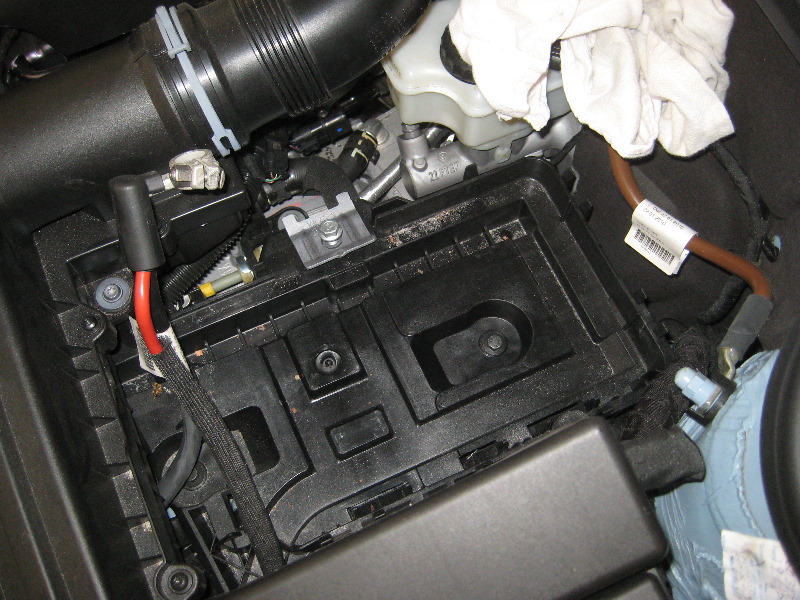 VW-Beetle-12-Volt-Automotive-Battery-Replacement-Guide-015