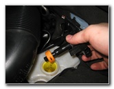 VW-Beetle-Front-Disc-Brake-Pads-Replacement-Guide-029