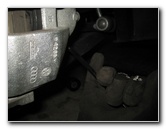 VW-Beetle-Front-Disc-Brake-Pads-Replacement-Guide-042