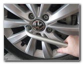 VW-Beetle-Front-Disc-Brake-Pads-Replacement-Guide-048