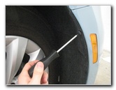 VW-Beetle-Front-Turn-Signal-Light-Bulb-Replacement-Guide-004