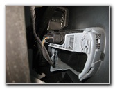 VW-Beetle-Front-Turn-Signal-Light-Bulb-Replacement-Guide-007