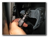 VW-Beetle-Front-Turn-Signal-Light-Bulb-Replacement-Guide-009