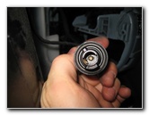 VW-Beetle-Front-Turn-Signal-Light-Bulb-Replacement-Guide-012