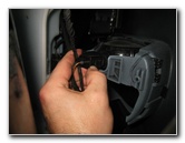 VW-Beetle-Front-Turn-Signal-Light-Bulb-Replacement-Guide-015