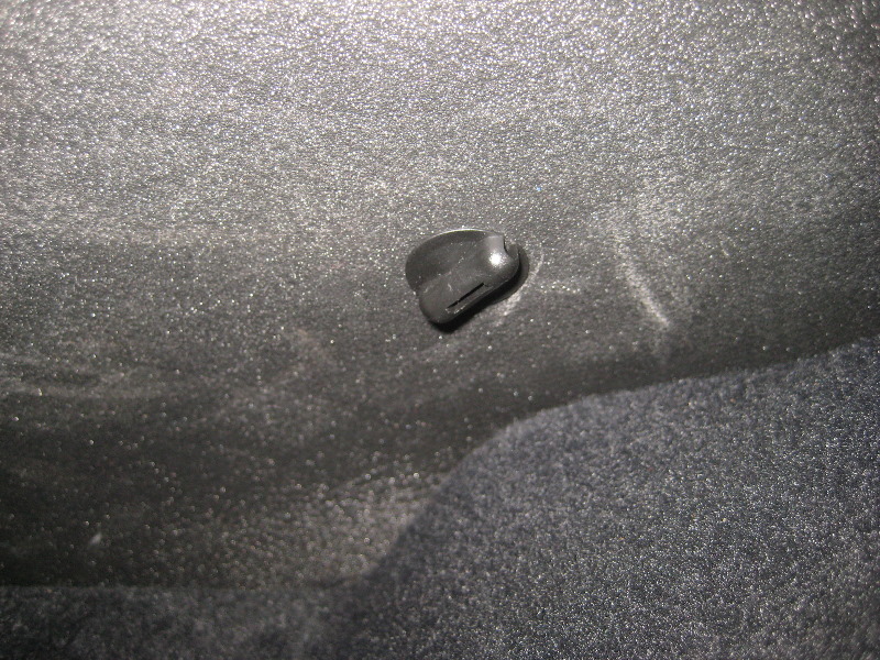 VW-Beetle-Cabin-Air-Filter-Replacement-Guide-003