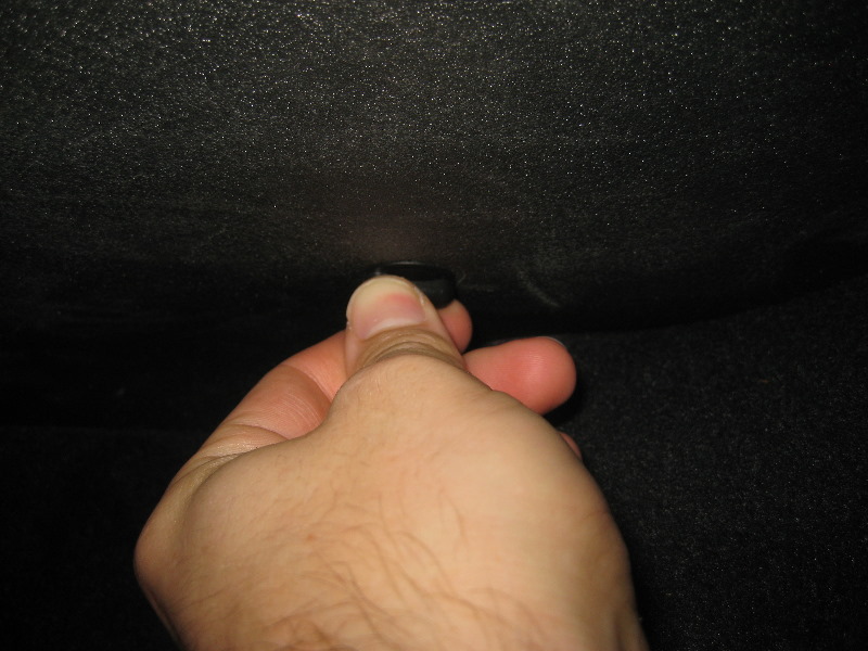 VW-Beetle-Cabin-Air-Filter-Replacement-Guide-004