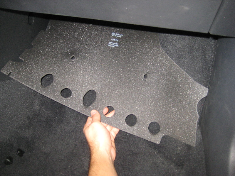 VW-Beetle-Cabin-Air-Filter-Replacement-Guide-009