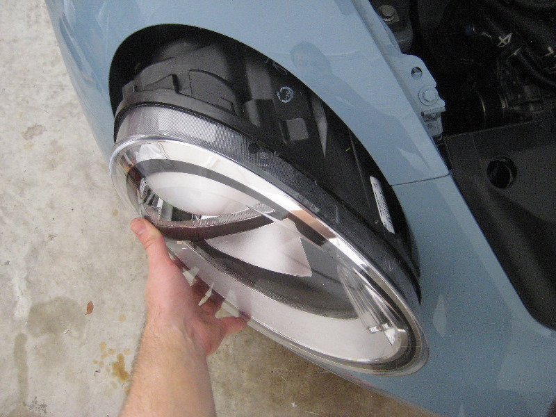 VW-Beetle-Headlight-Bulbs-Replacement-Guide-034