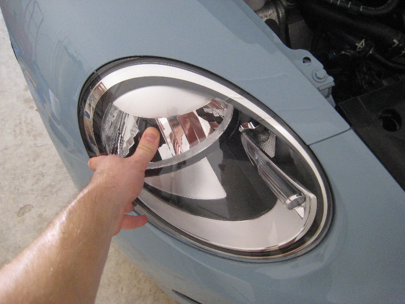 VW-Beetle-Headlight-Bulbs-Replacement-Guide-035