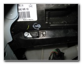 VW-Beetle-Headlight-Bulbs-Replacement-Guide-003