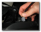 VW-Beetle-Interior-Door-Panel-Removal-Guide-023