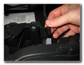 VW-Beetle-Interior-Door-Panel-Removal-Guide-029