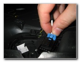 VW-Beetle-Interior-Door-Panel-Removal-Guide-030