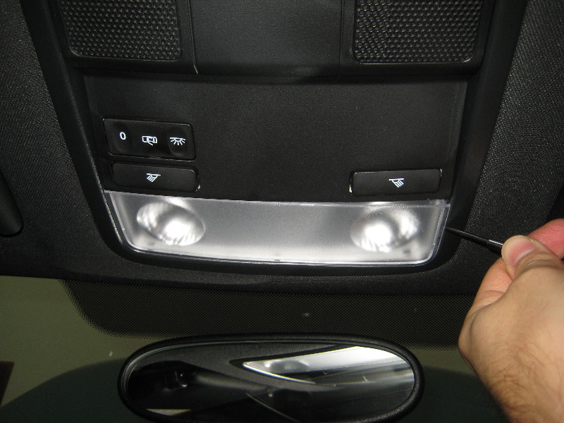 VW-Beetle-Overhead-Map-Light-Bulbs-Replacement-Guide-002