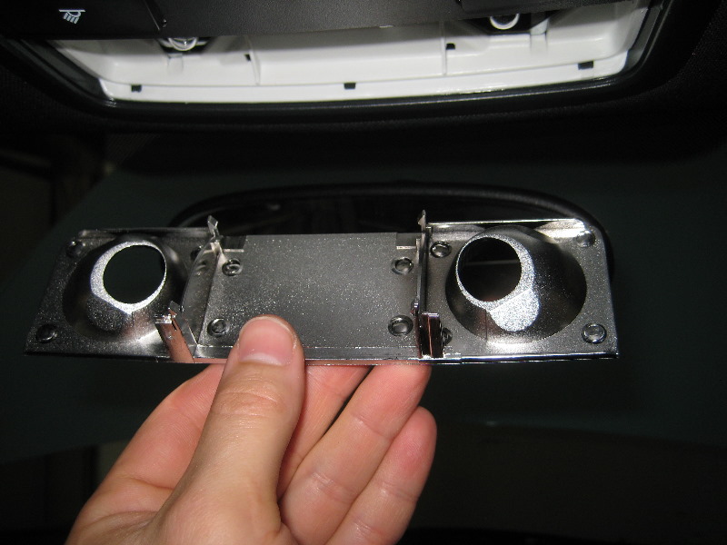 VW-Beetle-Overhead-Map-Light-Bulbs-Replacement-Guide-007