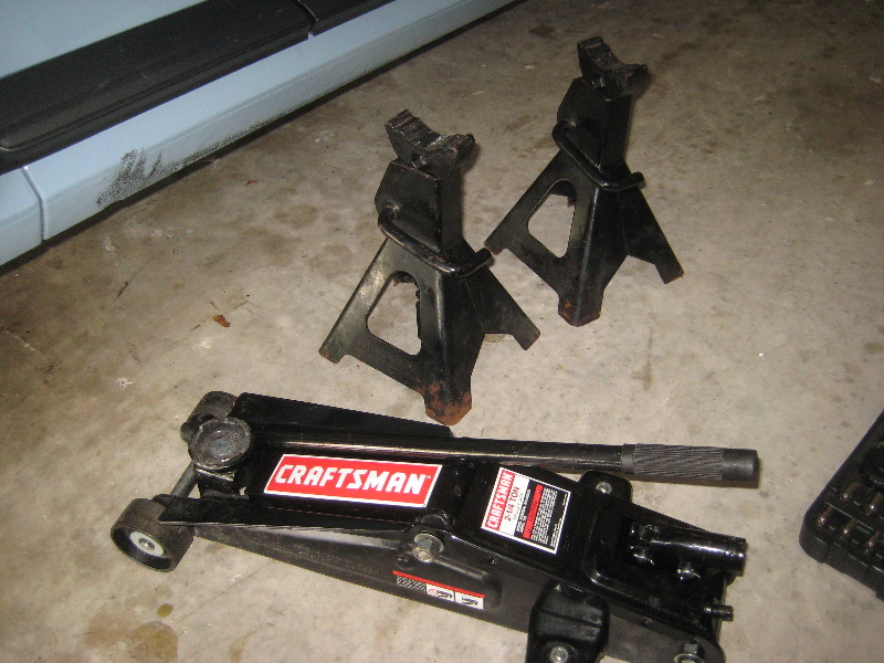 VW-Beetle-Rear-Disc-Brake-Pads-Replacement-Guide-034