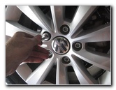 VW-Beetle-Rear-Disc-Brake-Pads-Replacement-Guide-007