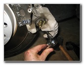 VW-Beetle-Rear-Disc-Brake-Pads-Replacement-Guide-021