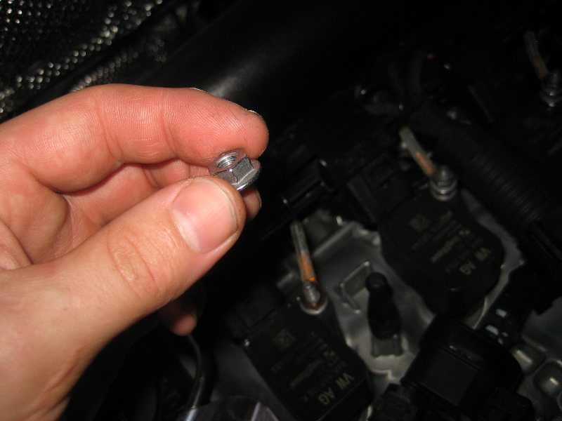 VW-Beetle-TSI-Turbocharged-I4-Engine-Spark-Plugs-Replacement-Guide-006