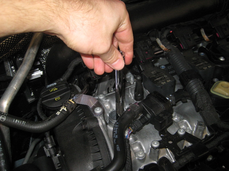 VW-Beetle-TSI-Turbocharged-I4-Engine-Spark-Plugs-Replacement-Guide-020