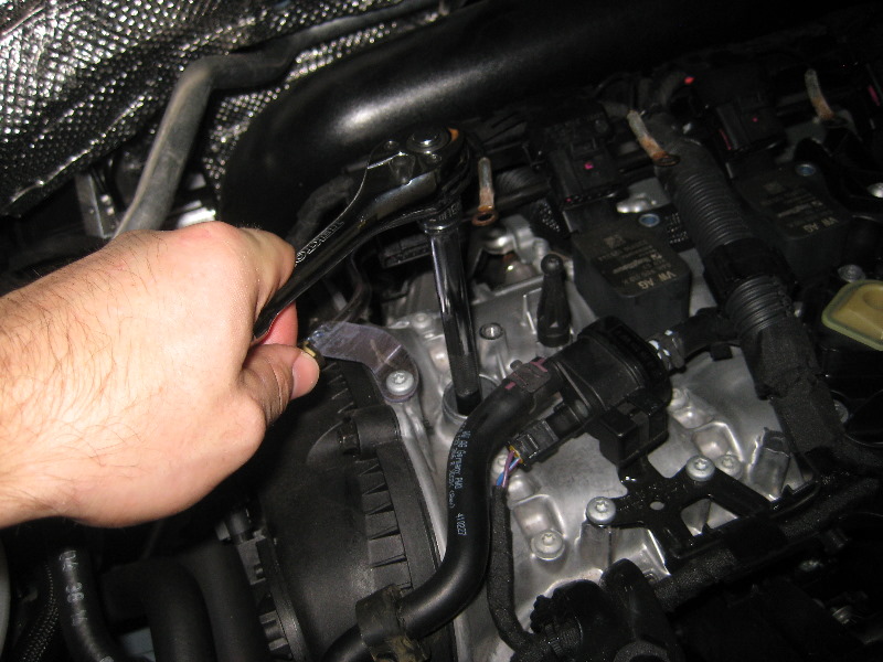 VW-Beetle-TSI-Turbocharged-I4-Engine-Spark-Plugs-Replacement-Guide-024