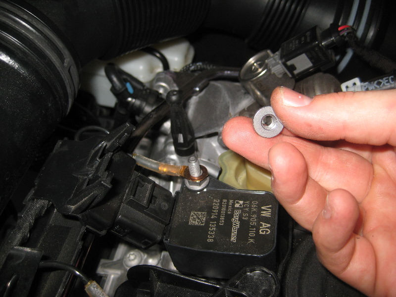 VW-Beetle-TSI-Turbocharged-I4-Engine-Spark-Plugs-Replacement-Guide-030