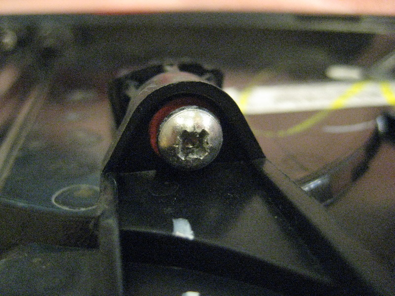 VW-Beetle-Tail-Light-Bulbs-Replacement-Guide-013