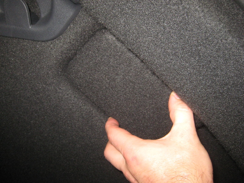 VW-Beetle-Tail-Light-Bulbs-Replacement-Guide-032