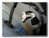 VW-Beetle-Tail-Light-Bulbs-Replacement-Guide-029