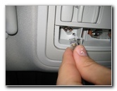 VW-Jetta-Dome-Map-Light-Bulbs-Replacement-Guide-006