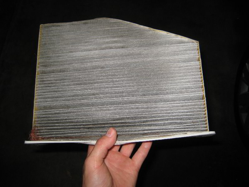 VW-Jetta-Cabin-Air-Filter-Replacement-Guide-015