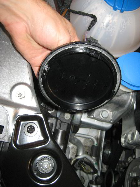 VW-Jetta-Headlight-Bulbs-Replacement-Guide-020
