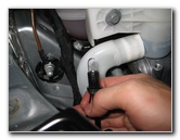 VW-Jetta-Headlight-Bulbs-Replacement-Guide-014