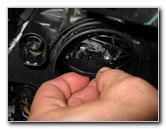 VW-Jetta-Headlight-Bulbs-Replacement-Guide-031