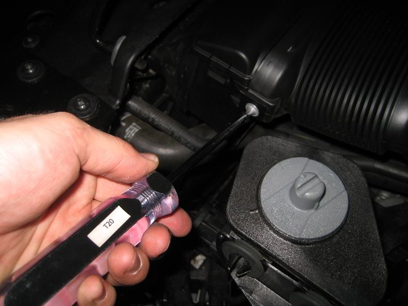 VW-Jetta-I5-Engine-Air-Filter-Replacement-Guide-006