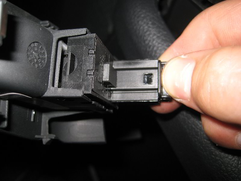 VW-Jetta-Interior-Door-Panel-Speaker-Replacement-Guide-006