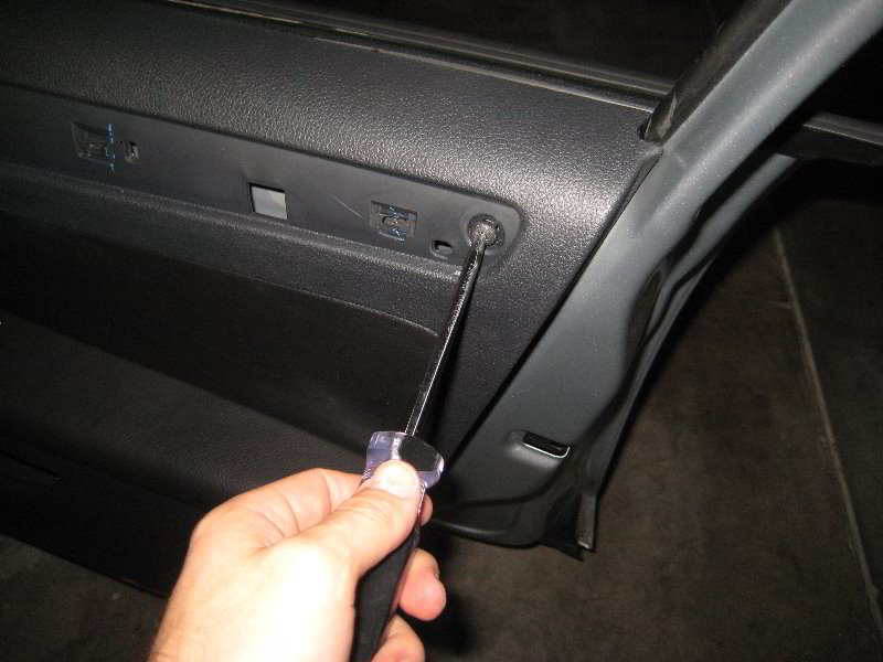 VW-Jetta-Interior-Door-Panel-Speaker-Replacement-Guide-045