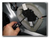 VW-Jetta-Interior-Door-Panel-Speaker-Replacement-Guide-037