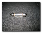 VW-Jetta-Rear-Passenger-Reading-Light-Bulbs-Replacement-Guide-006