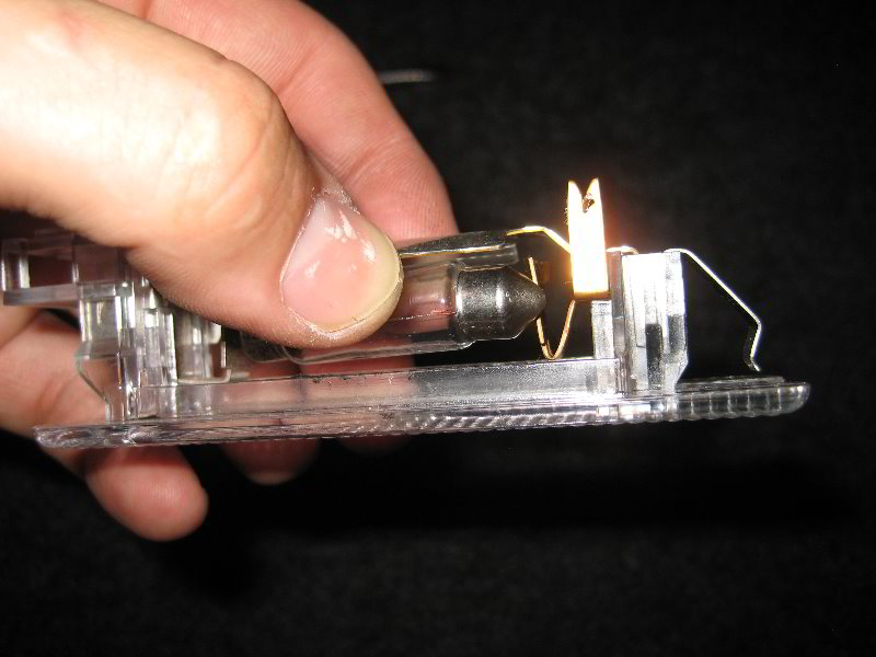 VW-Jetta-Trunk-Light-Bulb-Replacement-Guide-007