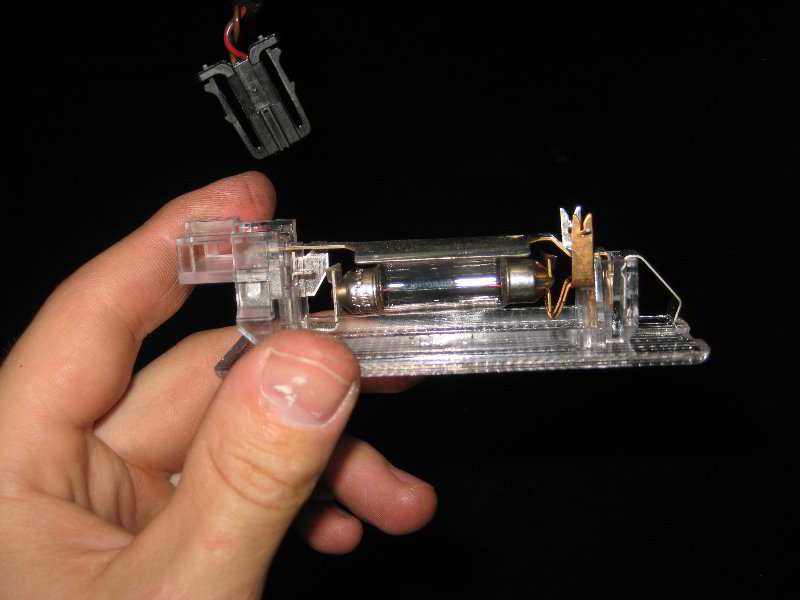 VW-Jetta-Trunk-Light-Bulb-Replacement-Guide-008