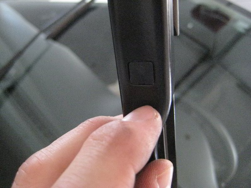 VWJettaWindshieldWiperBladesReplacementGuide004