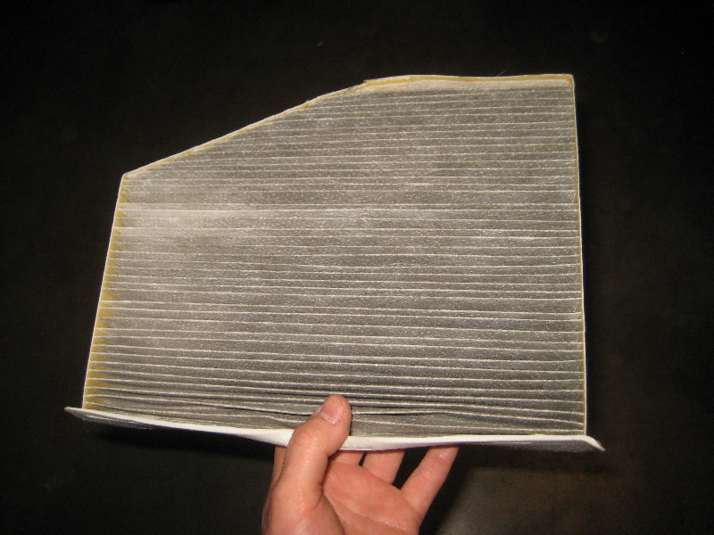 2012-2015-VW-Passat-Cabin-Air-Filter-Replacement-Guide-015