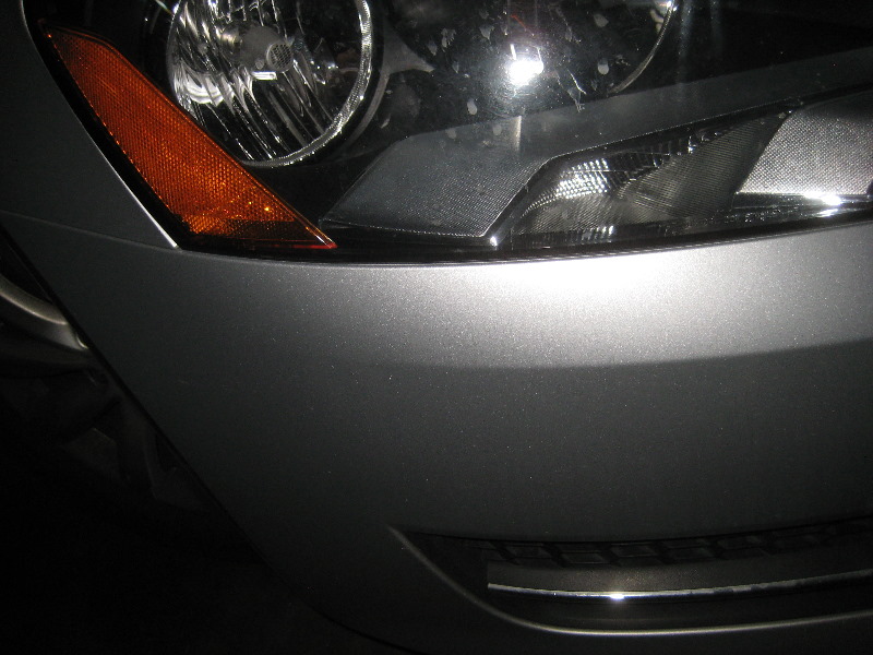 2012-2015-VW-Passat-Headlight-Bulbs-Replacement-Guide-036