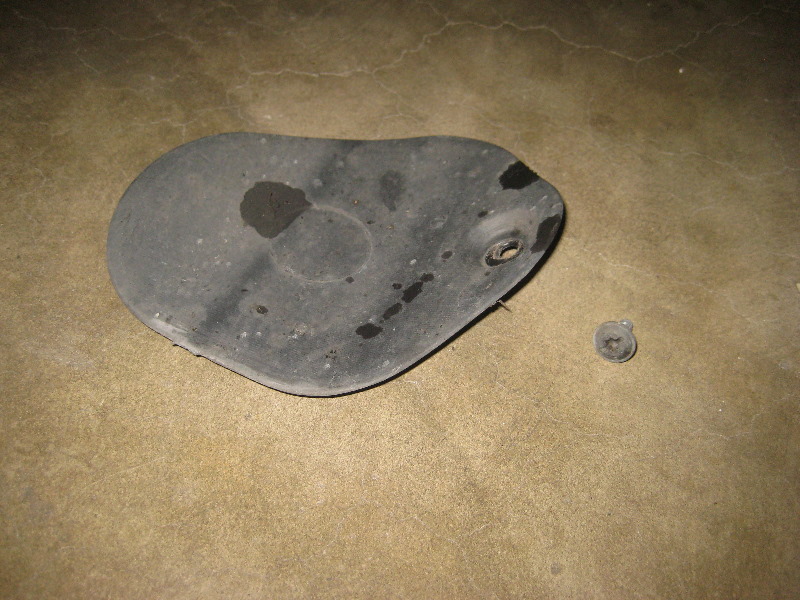 2012-2015-VW-Passat-Headlight-Bulbs-Replacement-Guide-040