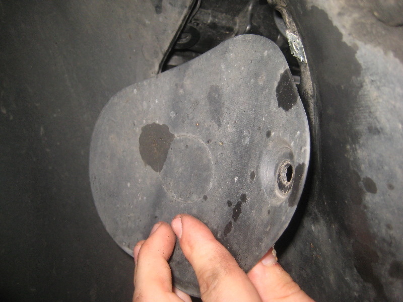 2012-2015-VW-Passat-Headlight-Bulbs-Replacement-Guide-057