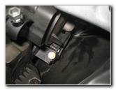 2012-2015-VW-Passat-Headlight-Bulbs-Replacement-Guide-003