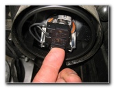 2012-2015-VW-Passat-Headlight-Bulbs-Replacement-Guide-017