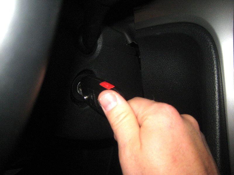 20122015VWPassatWindshieldWindowWiperBladesReplacementGuide001